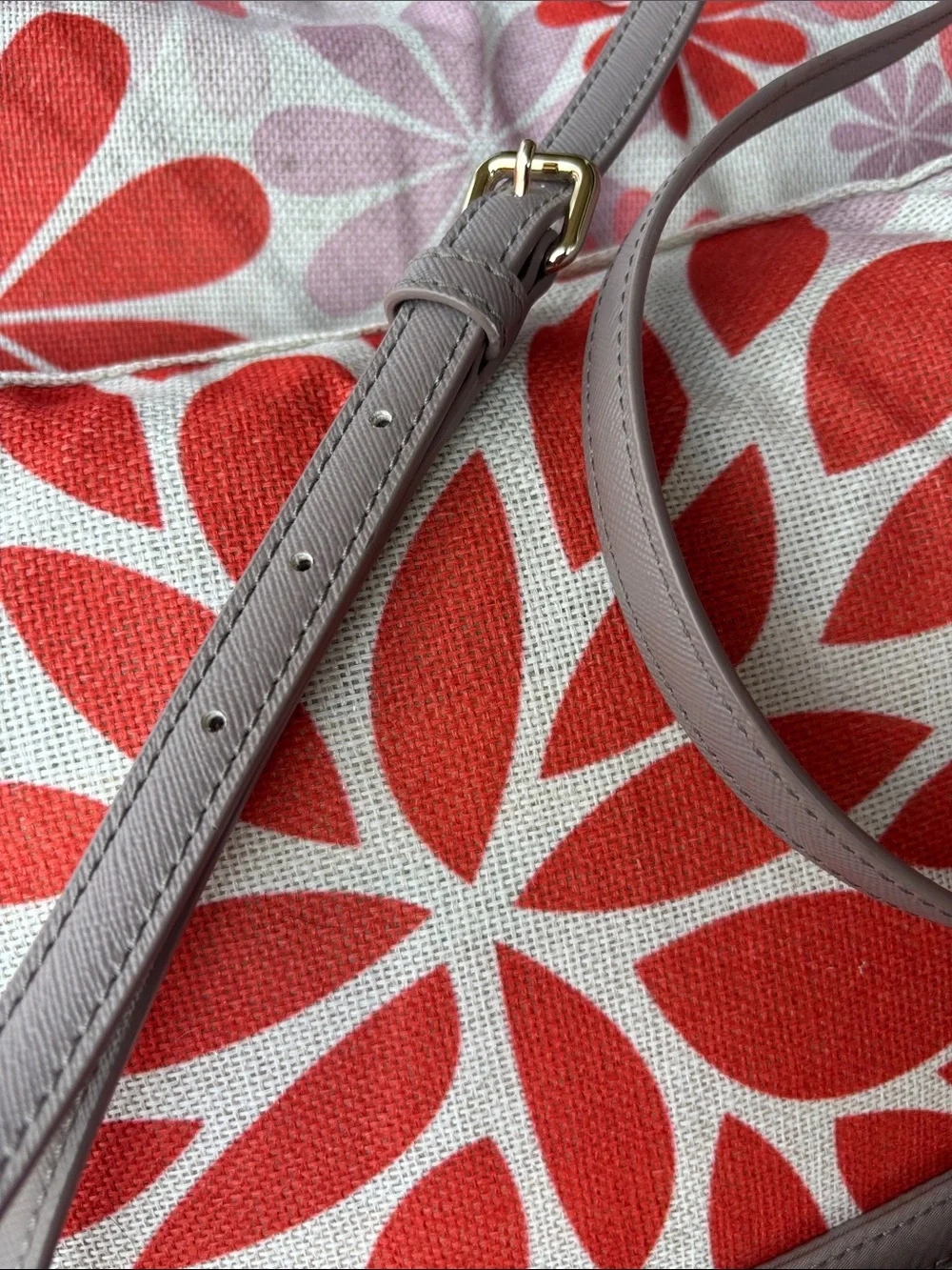 kate spade light taupe crossbody bag